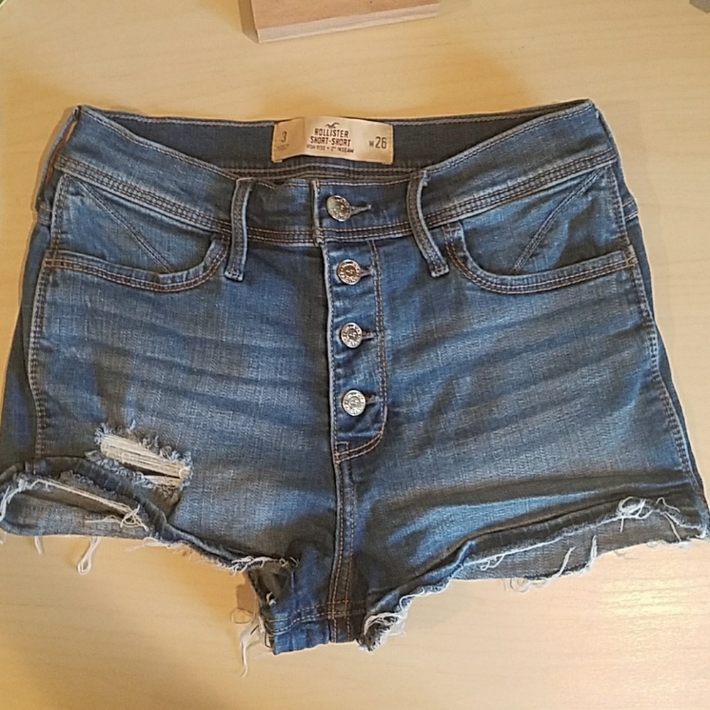 High rise Hollister shorts